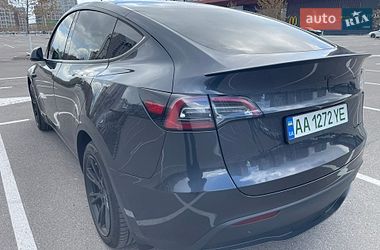 Позашляховик / Кросовер Tesla Model Y 2024 в Києві