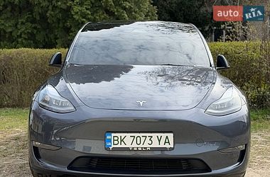Внедорожник / Кроссовер Tesla Model Y 2023 в Березному