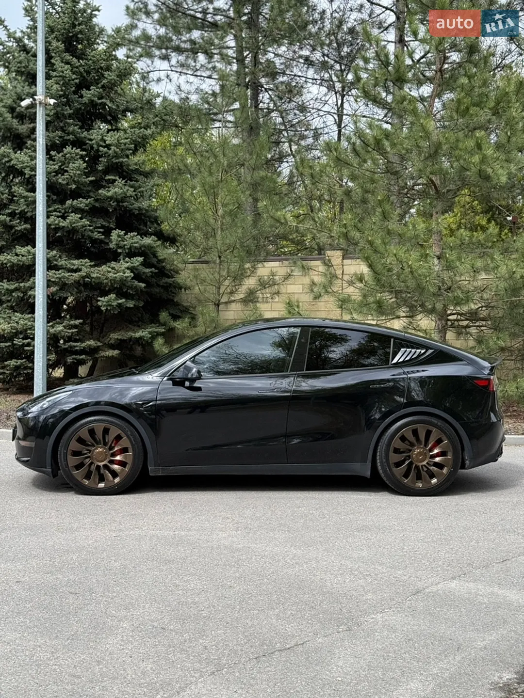 2023 Tesla Model Y - мініатюра 3