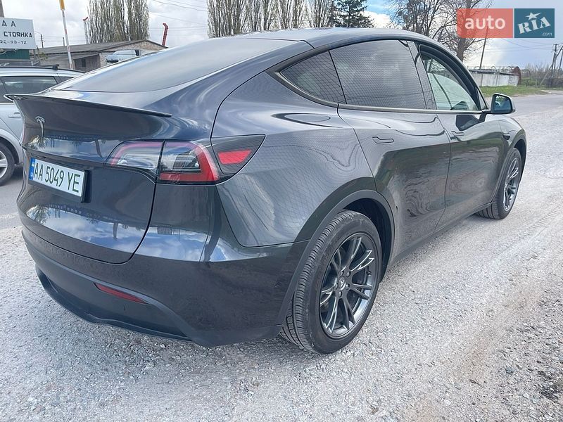 Позашляховик / Кросовер Tesla Model Y 2024 в Києві