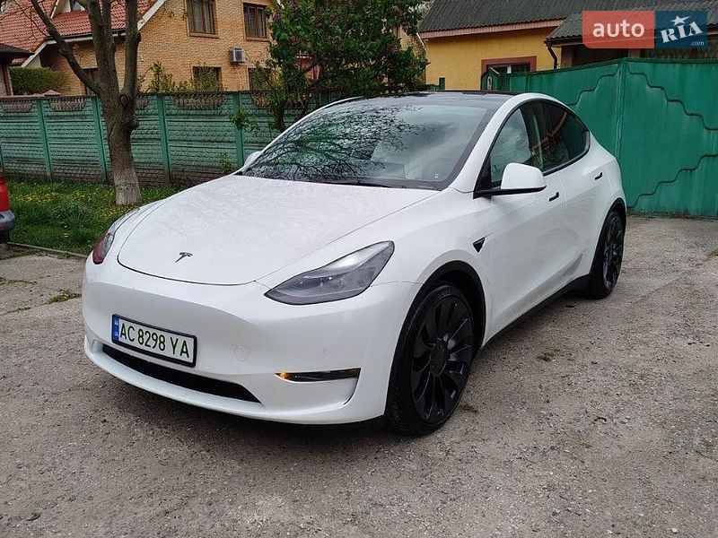 Tesla Model Y 2022