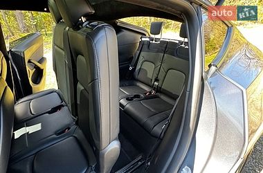 Позашляховик / Кросовер Tesla Model Y 2023 в Долині