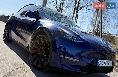 Позашляховик / Кросовер Tesla Model Y 2022 в Дніпрі