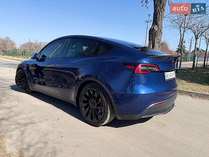 Позашляховик / Кросовер Tesla Model Y 2022 в Дніпрі