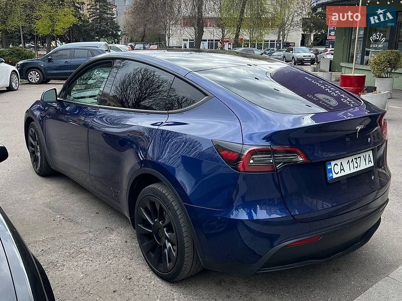 Внедорожник / Кроссовер Tesla Model Y 2023 в Черкассах