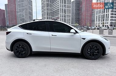 Внедорожник / Кроссовер Tesla Model Y 2021 в Киеве