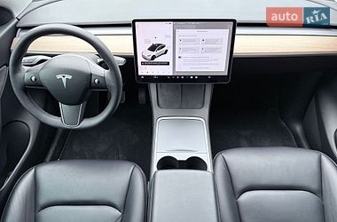 Внедорожник / Кроссовер Tesla Model Y 2021 в Киеве