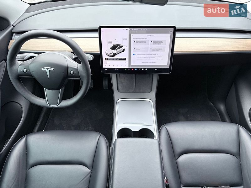 Внедорожник / Кроссовер Tesla Model Y 2021 в Киеве