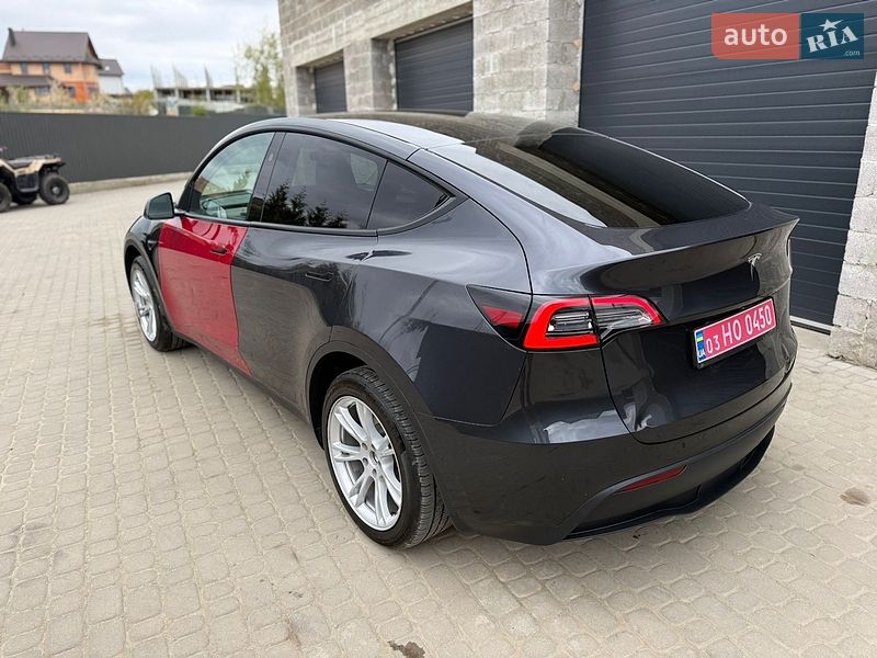 Внедорожник / Кроссовер Tesla Model Y 2024 в Львове