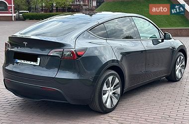 Позашляховик / Кросовер Tesla Model Y 2024 в Дніпрі