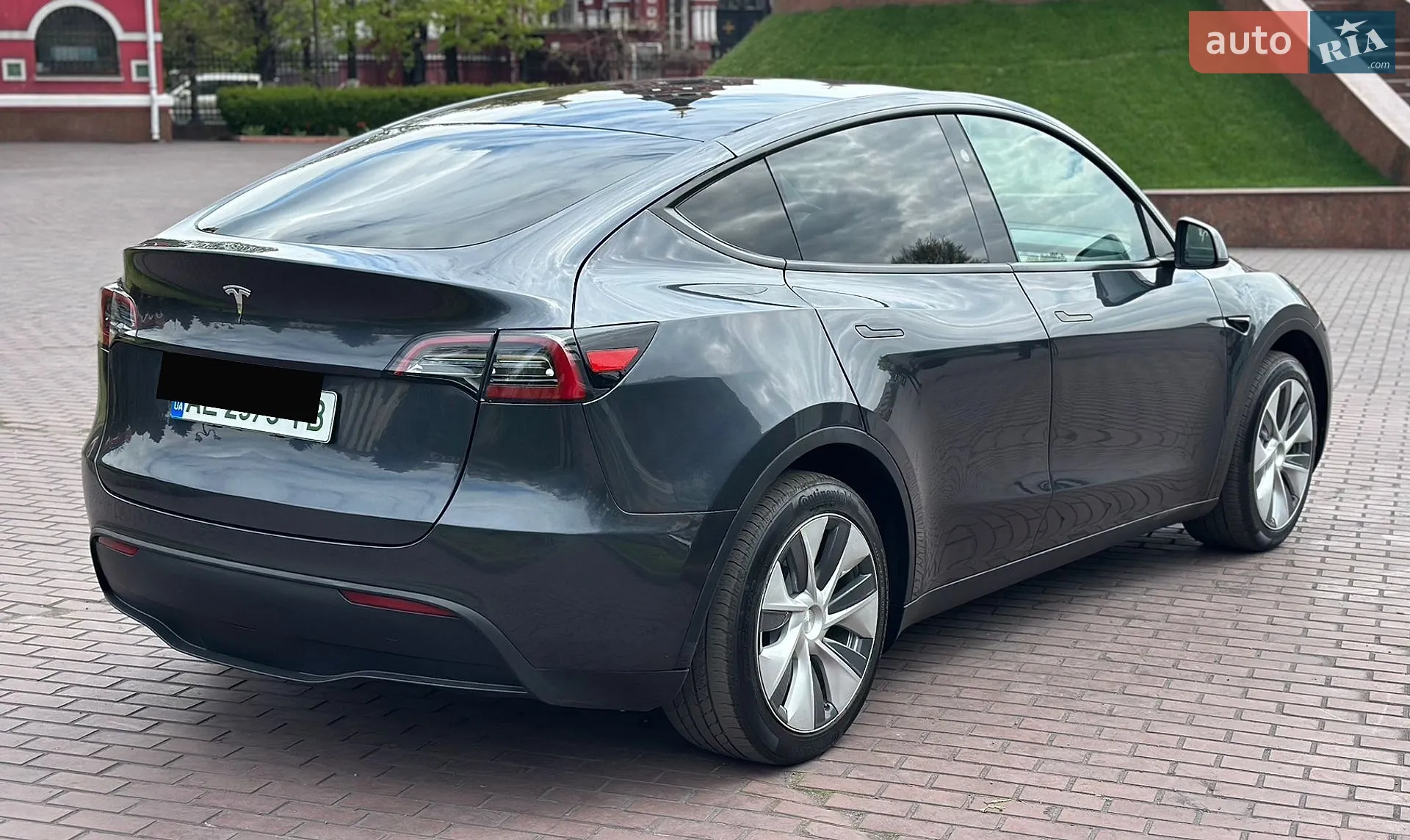 2024 Tesla Model Y - мініатюра 9