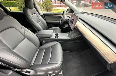 Позашляховик / Кросовер Tesla Model Y 2024 в Дніпрі