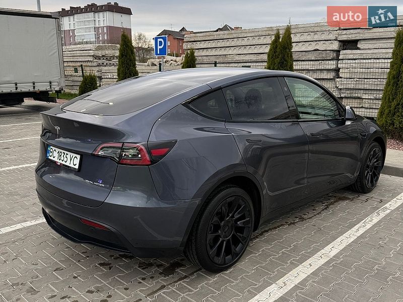Внедорожник / Кроссовер Tesla Model Y 2023 в Стрые