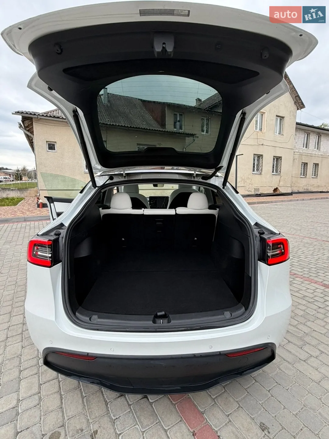2021 Tesla Model Y - мініатюра 39