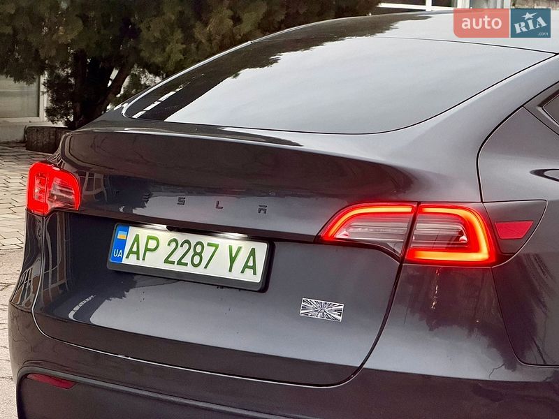 Внедорожник / Кроссовер Tesla Model Y 2024 в Запорожье