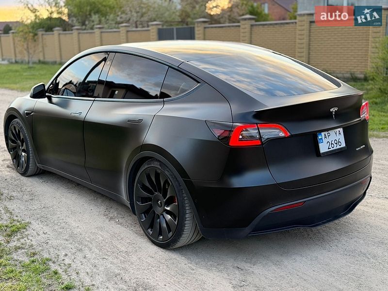 Внедорожник / Кроссовер Tesla Model Y 2022 в Запорожье