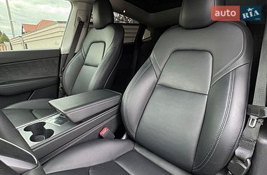 Внедорожник / Кроссовер Tesla Model Y 2022 в Киеве