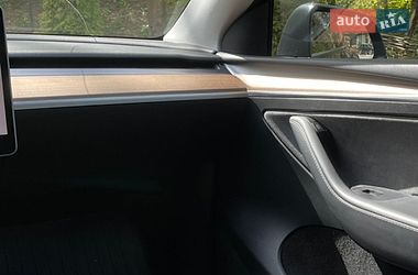 Внедорожник / Кроссовер Tesla Model Y 2023 в Дрогобыче
