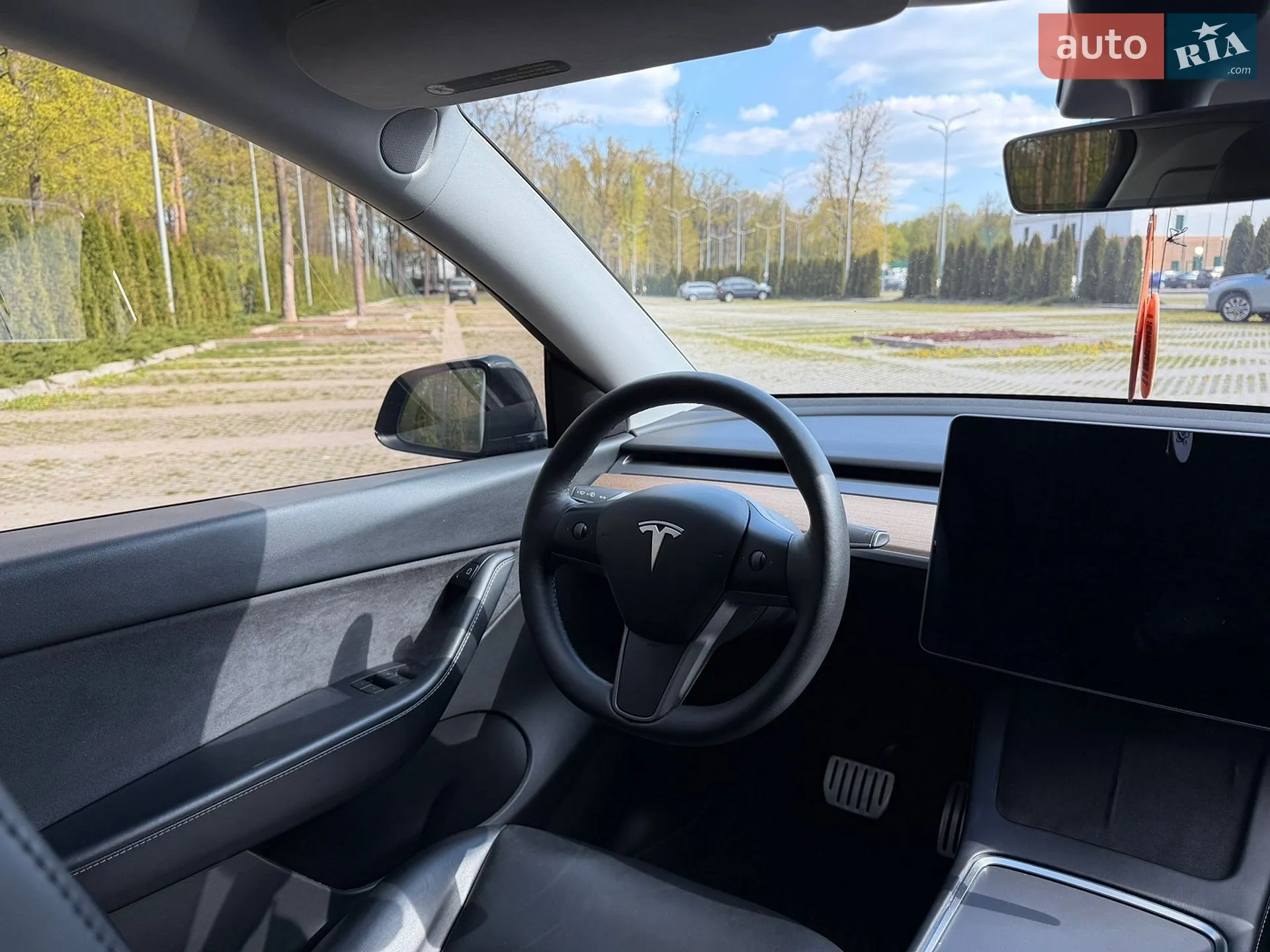 2022 Tesla Model Y - мініатюра 19