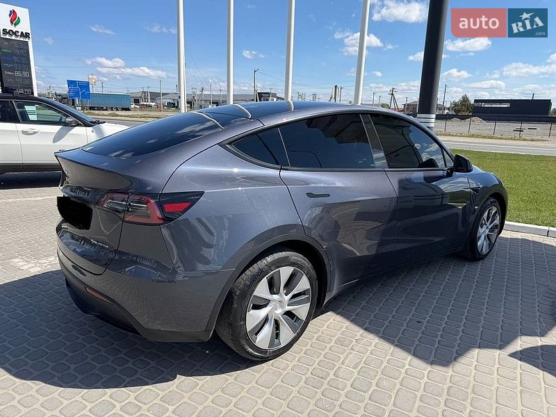 Внедорожник / Кроссовер Tesla Model Y 2021 в Львове