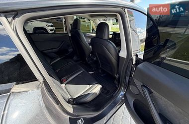 Внедорожник / Кроссовер Tesla Model Y 2021 в Львове