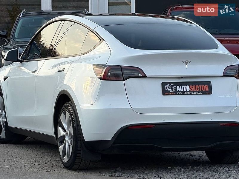 Позашляховик / Кросовер Tesla Model Y 2022 в Харкові