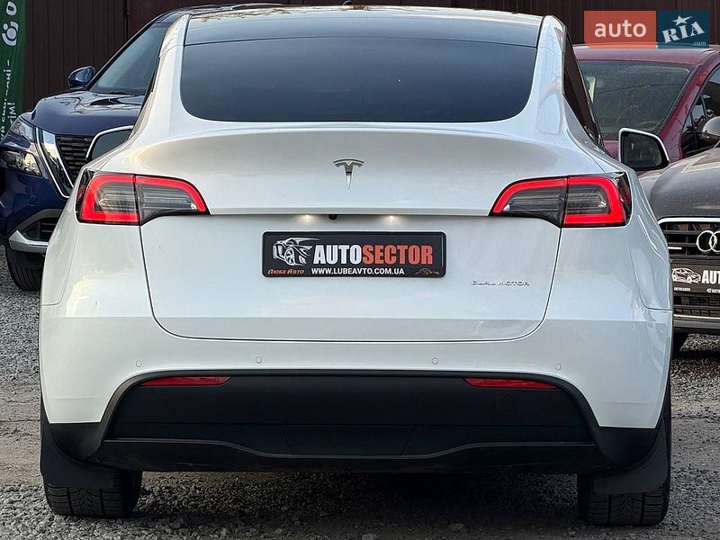 Позашляховик / Кросовер Tesla Model Y 2022 в Харкові