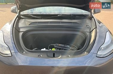 Внедорожник / Кроссовер Tesla Model Y 2023 в Чернигове
