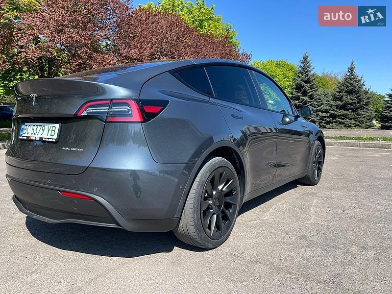 Позашляховик / Кросовер Tesla Model Y 2022 в Львові