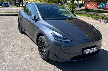 Позашляховик / Кросовер Tesla Model Y 2022 в Львові