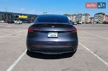 Внедорожник / Кроссовер Tesla Model Y 2021 в Киеве