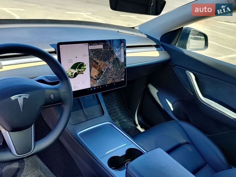 Внедорожник / Кроссовер Tesla Model Y 2021 в Киеве