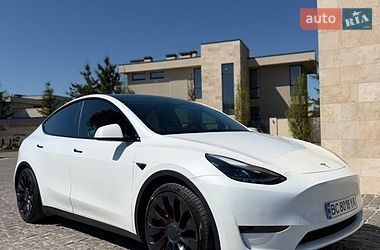 Внедорожник / Кроссовер Tesla Model Y 2022 в Львове