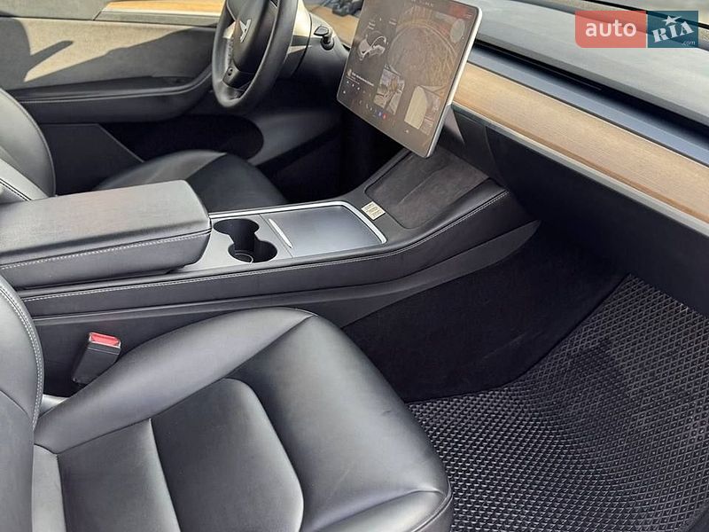 Внедорожник / Кроссовер Tesla Model Y 2022 в Новом Калинове