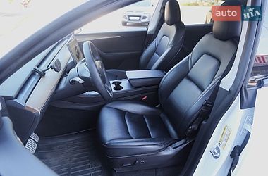 Внедорожник / Кроссовер Tesla Model Y 2022 в Киеве