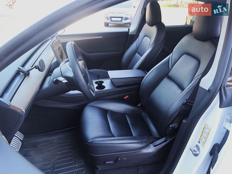 Внедорожник / Кроссовер Tesla Model Y 2022 в Киеве