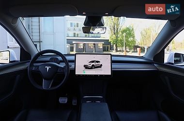 Внедорожник / Кроссовер Tesla Model Y 2022 в Киеве