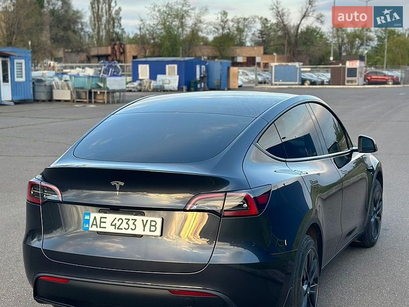Позашляховик / Кросовер Tesla Model Y 2024 в Кривому Розі