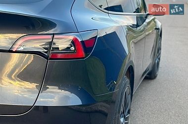 Позашляховик / Кросовер Tesla Model Y 2024 в Кривому Розі