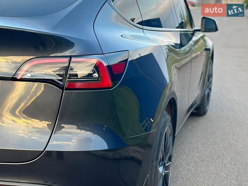 Позашляховик / Кросовер Tesla Model Y 2024 в Кривому Розі