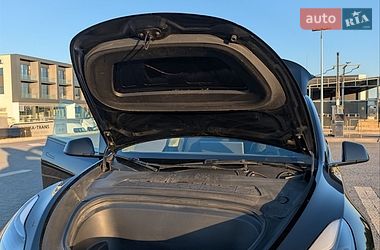 Внедорожник / Кроссовер Tesla Model Y 2024 в Львове фото 26 Внедорожник / Кроссовер Tesla Model Y 2024 в Львове