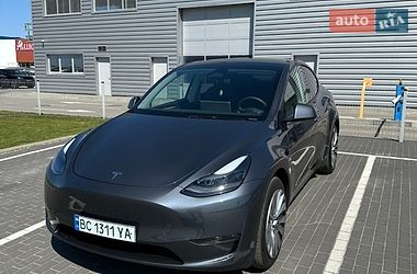 Позашляховик / Кросовер Tesla Model Y 2023 в Львові