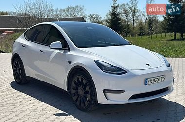 Внедорожник / Кроссовер Tesla Model Y 2021 в Тернополе