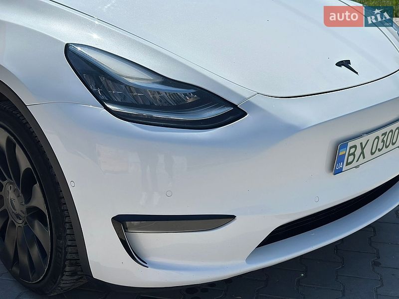 Внедорожник / Кроссовер Tesla Model Y 2021 в Тернополе