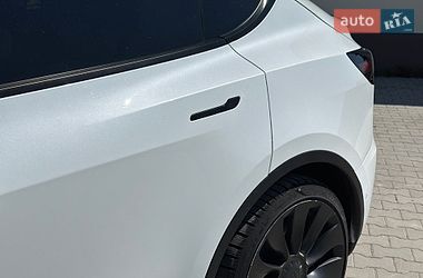Внедорожник / Кроссовер Tesla Model Y 2021 в Тернополе