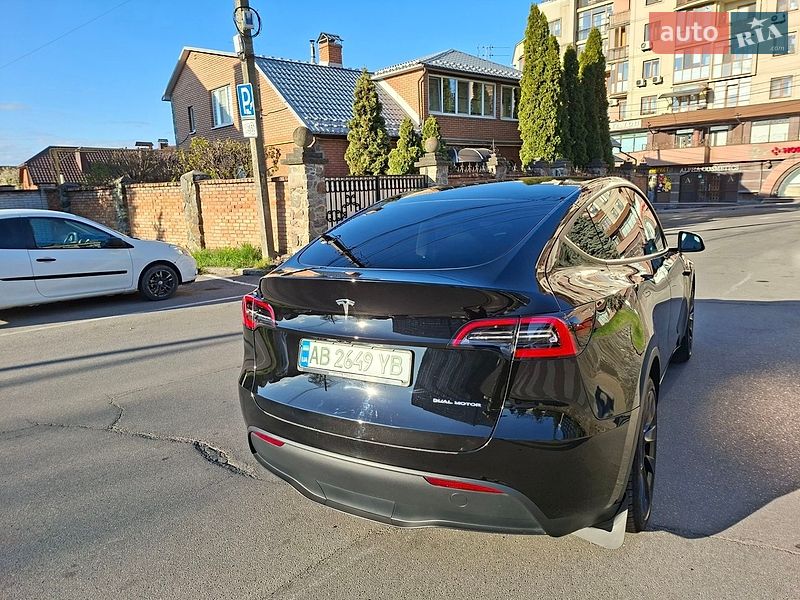 Позашляховик / Кросовер Tesla Model Y 2024 в Вінниці