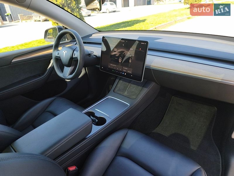 Внедорожник / Кроссовер Tesla Model Y 2024 в Сквире
