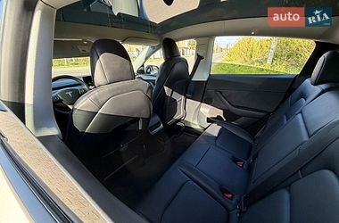 Внедорожник / Кроссовер Tesla Model Y 2023 в Львове