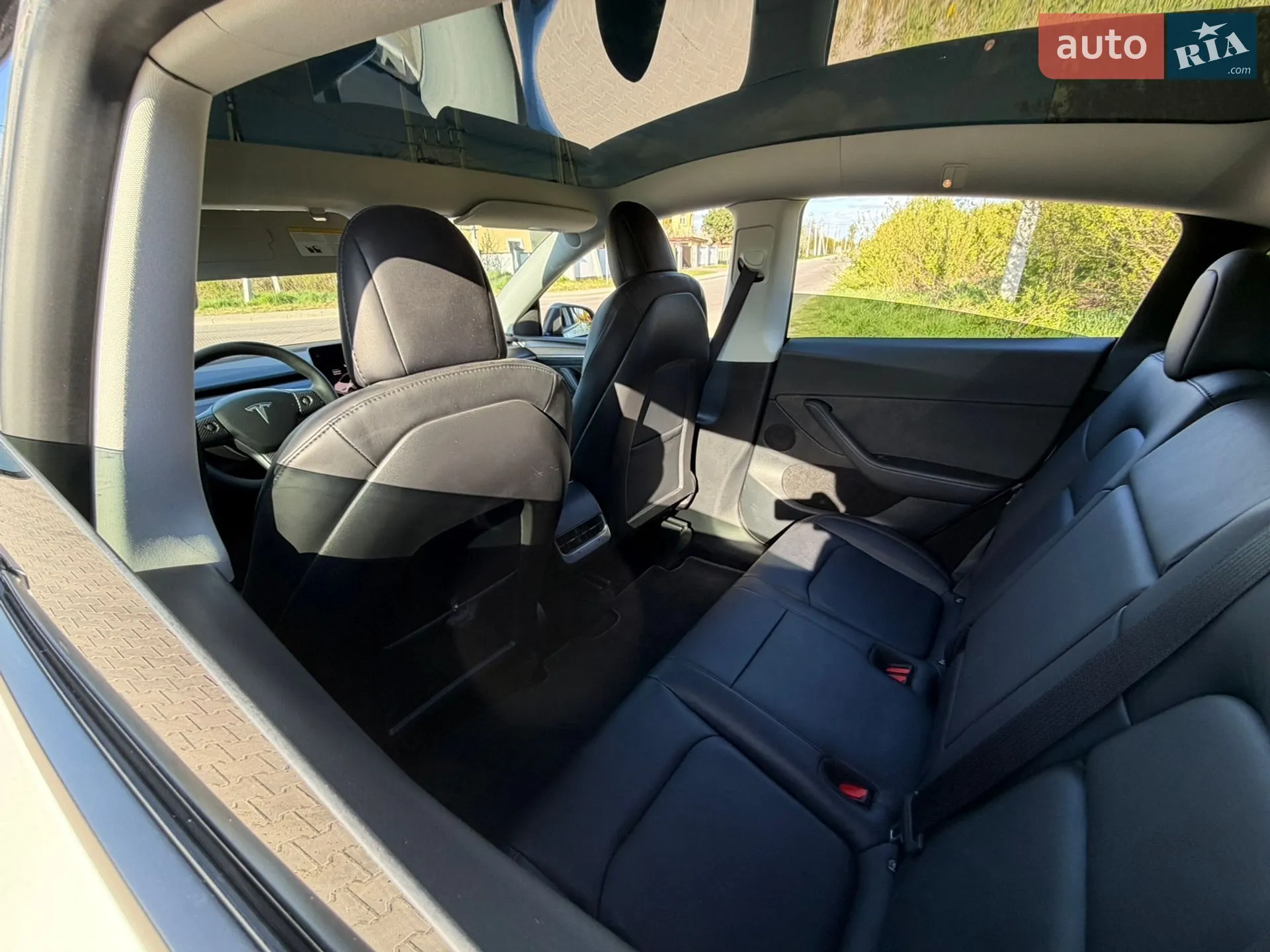 2023 Tesla Model Y - мініатюра 8
