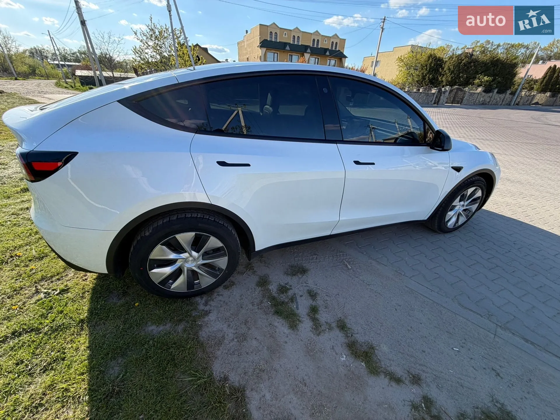 2023 Tesla Model Y - мініатюра 12